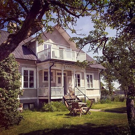 Ekeby  Three Pheasants Boutique Bed And Breakfast מראה חיצוני תמונה