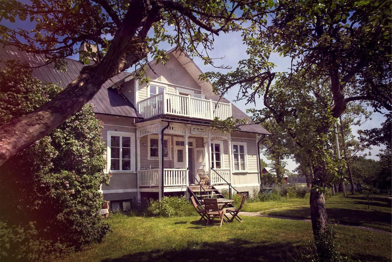 Ekeby  Three Pheasants Boutique Bed And Breakfast מראה חיצוני תמונה