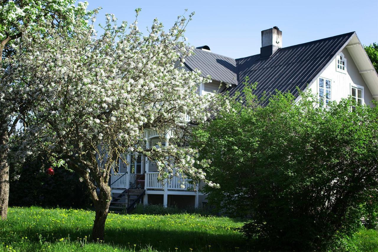 Ekeby  Three Pheasants Boutique Bed And Breakfast מראה חיצוני תמונה